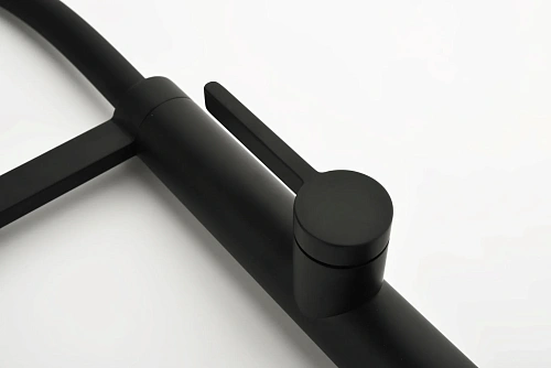 Смеситель для кухни AQUAme Cucina AQM9904MB с гибким изливом, черный матовый Смеситель для кухни AQUAme Cucina AQM9904MB с гибким изливом, черный матовый