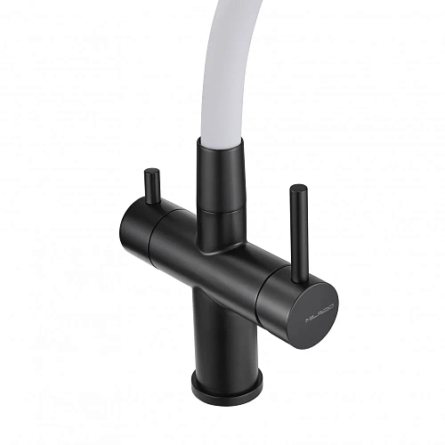 Смеситель для кухни Milacio Ultra 560 (MCU.560.TBW) под фильтр, total black белый шланг Смеситель для кухни Milacio Ultra 560 (MCU.560.TBW) под фильтр, total black белый шланг
