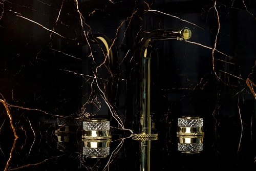 Смеситель для раковины Boheme AURA GOLD 152-G-A Смеситель для раковины Boheme AURA GOLD 152-G-A