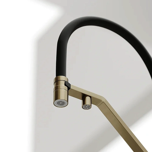 Смеситель для кухни Sancos Loro SC4007BG под фильтр, брашированное золото Смеситель для кухни Sancos Loro SC4007BG под фильтр, брашированное золото