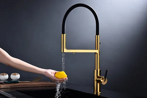 Смеситель для кухни Paulmark Tornado брашированное золото To213402-BG Смеситель для кухни Paulmark Tornado брашированное золото To213402-BG