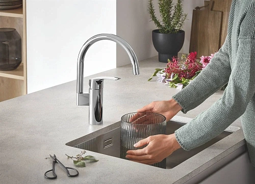 Смеситель для кухни GROHE Eurosmart (33202003) хром Смеситель для кухни GROHE Eurosmart (33202003) хром