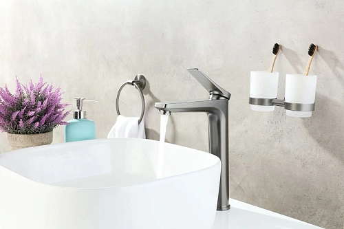 Смеситель для раковины Lemark Bronx LM3709GM, графит Смеситель для раковины Lemark Bronx LM3709GM, графит