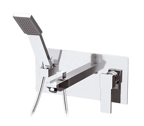 Смеситель для ванны Remer Qubika Q04 Смеситель для ванны Remer Qubika Q04