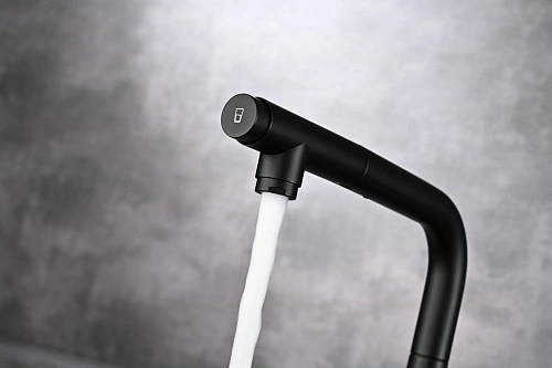 Смеситель для кухни AQUAme Cucina AQM9902MB с выдвижным изливом, черный матовый Смеситель для кухни AQUAme Cucina AQM9902MB с выдвижным изливом, черный матовый