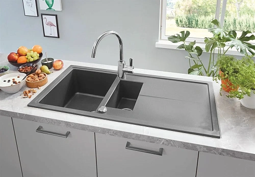 Кухонная мойка GROHE K400 с 1,5 чашей, 1000 x 500 мм, серый гранит (31642AT0) Кухонная мойка GROHE K400 с 1,5 чашей, 1000 x 500 мм, серый гранит (31642AT0)