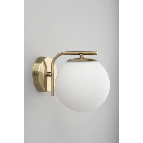 Светильник настенный (Бра) Omnilux Avetrana OML-66611-01 Светильник настенный (Бра) Omnilux Avetrana OML-66611-01