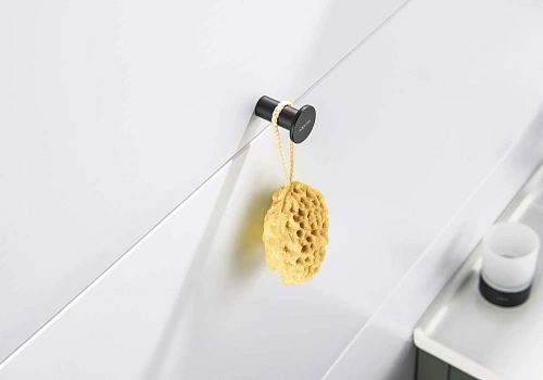 Крючок Aquatek ЛИРА AQ4401MB черный матовый Крючок Aquatek ЛИРА AQ4401MB черный матовый