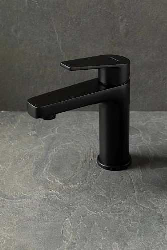 Смеситель для раковины Allen Brau Eclipse 5.E1001-31 (с донным клапаном) черный матовый Смеситель для раковины Allen Brau Eclipse 5.E1001-31 (с донным клапаном) черный матовый