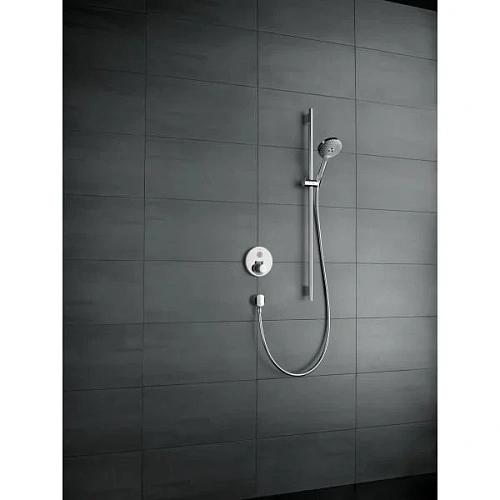Смеситель для душа hansgrohe ShowerSelect S термостатический 15744000 Смеситель для душа hansgrohe ShowerSelect S термостатический 15744000