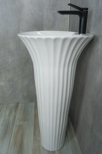 Раковина Gid Nb132 81113 напольная белая 41x41x84 Раковина Gid Nb132 81113 напольная белая 41x41x84