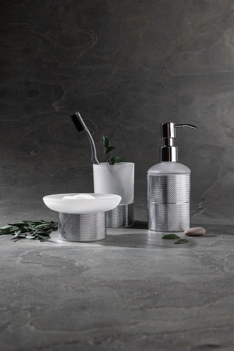 Дозатор жидкого мыла Allen Brau Allen Brau Priority 6.31A06-00 хром Дозатор жидкого мыла Allen Brau Allen Brau Priority 6.31A06-00 хром