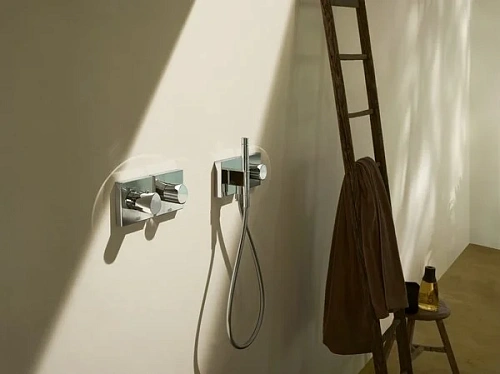 Смеситель для душа Axor Starck Organic 12710000 термостатический Смеситель для душа Axor Starck Organic 12710000 термостатический