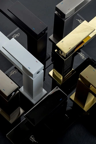 Смеситель для раковины Boheme Qubic Matt White 471-MW Смеситель для раковины Boheme Qubic Matt White 471-MW