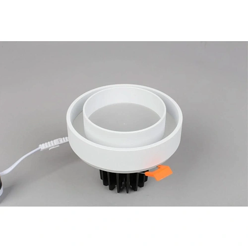 Светильник встраиваемый-накладной Omnilux Valletta OML-103209-15 Светильник встраиваемый-накладной Omnilux Valletta OML-103209-15