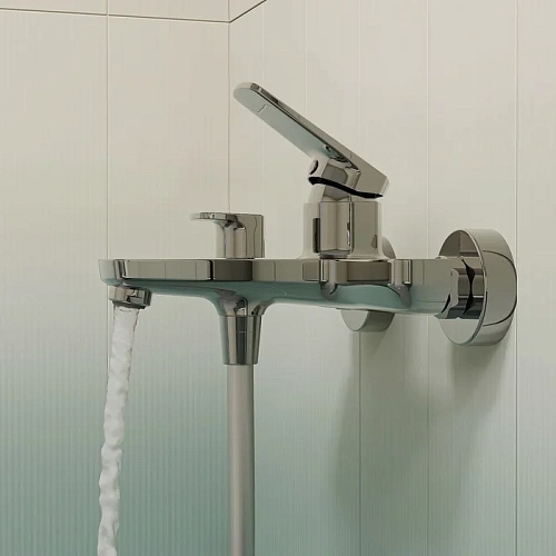 Смеситель для ванны IDDIS Ever (EVESB00i02WA) глянцевый хром Смеситель для ванны IDDIS Ever (EVESB00i02WA) глянцевый хром