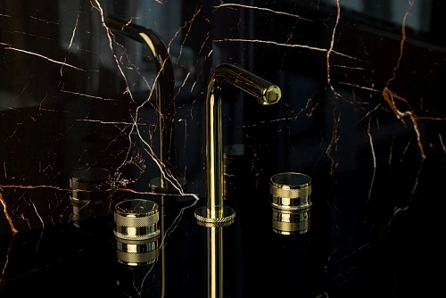 Смеситель для раковины Boheme PRESTIGE GOLD 152-G-PR Смеситель для раковины Boheme PRESTIGE GOLD 152-G-PR