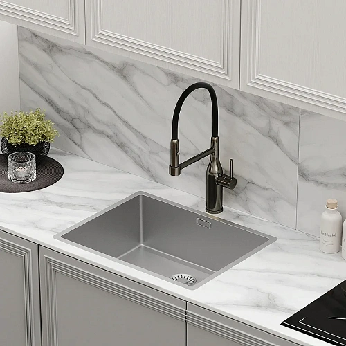 Смеситель для кухни Sancos Pride SC4011GG с гибким изливом, вороненая сталь Смеситель для кухни Sancos Pride SC4011GG с гибким изливом, вороненая сталь