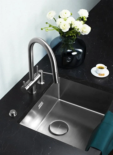 Смеситель для кухни Omoikiri Akita-S-C 4994330 Смеситель для кухни Omoikiri Akita-S-C 4994330