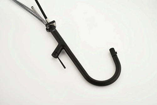 Смеситель для кухни AQUAme Cucina AQM9905MB с выдвижным изливом, с подключением к фильтру с питьевой водой, черный матовый Смеситель для кухни AQUAme Cucina AQM9905MB с выдвижным изливом, с подключением к фильтру с питьевой водой, черный матовый