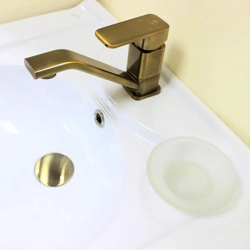 Смеситель для раковины Kaiser Sonat 34010-1 Смеситель для раковины Kaiser Sonat 34010-1