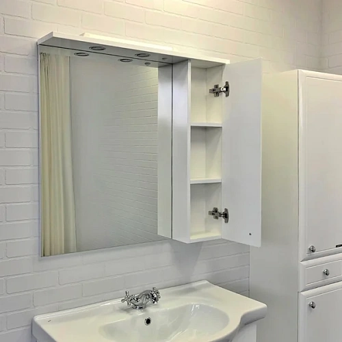 Зеркальный шкаф Comforty Сочи-85 00003132119 белый глянец Зеркальный шкаф Comforty Сочи-85 00003132119 белый глянец