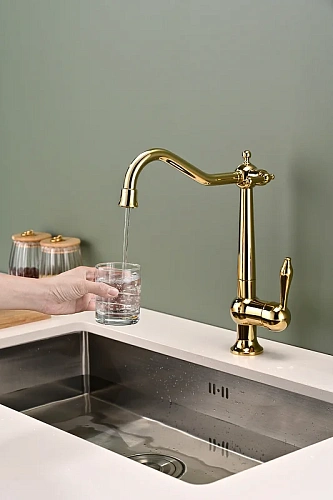Смеситель для кухни Paulmark Retro золото Re213226-G Смеситель для кухни Paulmark Retro золото Re213226-G
