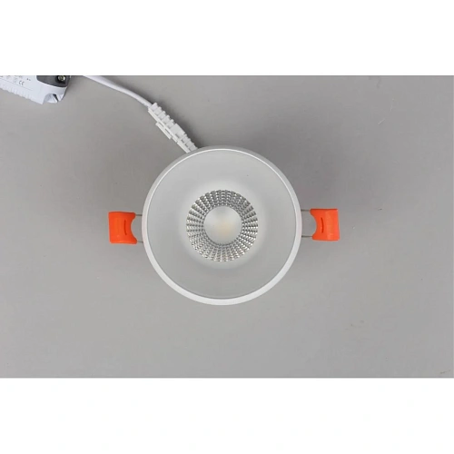 Светильник встраиваемый-накладной Omnilux Genova OML-102809-06 Светильник встраиваемый-накладной Omnilux Genova OML-102809-06