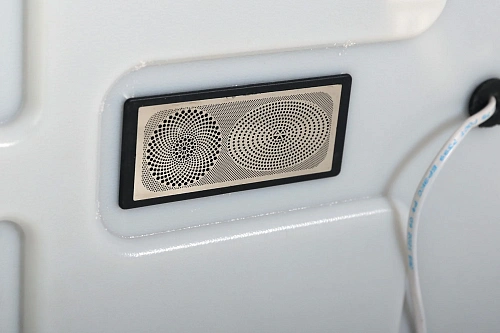 Зеркало BelBagno SPC-GRT-1200-800-LED-TCH-RAD 12W 220-240V 1200x30x800 с подсветкой сенсорным выключателем bluetooth цифровым термометром радио Зеркало BelBagno SPC-GRT-1200-800-LED-TCH-RAD 12W 220-240V 1200x30x800 с подсветкой сенсорным выключателем bluetooth цифровым термометром радио