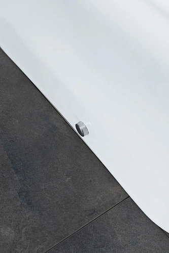 Чаша напольного унитаза Allen Brau Infinity 4.21012.20 с крышкой, белый глянец Чаша напольного унитаза Allen Brau Infinity 4.21012.20 с крышкой, белый глянец