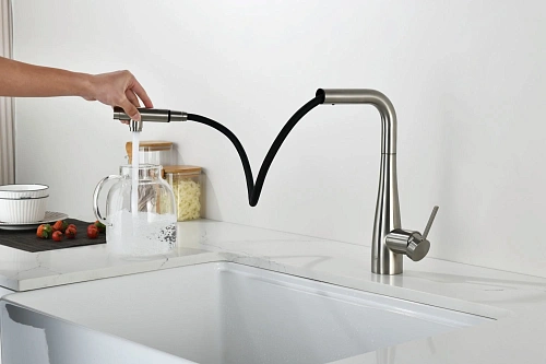 Смеситель для кухни AQUAme Cucina AQM9902BN с выдвижным изливом, никель шлифованный Смеситель для кухни AQUAme Cucina AQM9902BN с выдвижным изливом, никель шлифованный