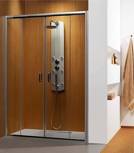 Душевая дверь Radaway Premium Plus DWD 33353-01-01N 140 см прозрачное стекло Душевая дверь Radaway Premium Plus DWD 33353-01-01N 140 см прозрачное стекло