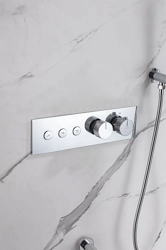 Смеситель для ванны Allen Brau Liberty 5.33003-00 (с внутренней частью) хром Смеситель для ванны Allen Brau Liberty 5.33003-00 (с внутренней частью) хром