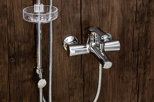 Душевая система Orange Tony M54-933cr с изливом, хром Душевая система Orange Tony M54-933cr с изливом, хром