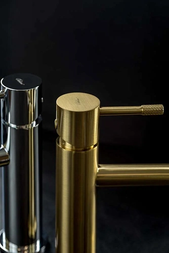 Смеситель для раковины Boheme Uno Matt Gold 461-MG Смеситель для раковины Boheme Uno Matt Gold 461-MG