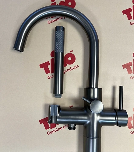 Смеситель для ванны Timo Saona 2310/18Y-CR напольный черное золото Смеситель для ванны Timo Saona 2310/18Y-CR напольный черное золото