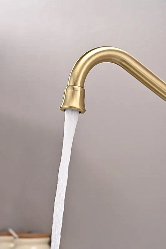 Смеситель для кухни Paulmark Retro бронза Re213226-BR Смеситель для кухни Paulmark Retro бронза Re213226-BR