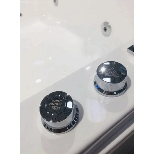 Акриловая ванна Orans BT-65100 XR 170x120 правая 65100XR Акриловая ванна Orans BT-65100 XR 170x120 правая 65100XR