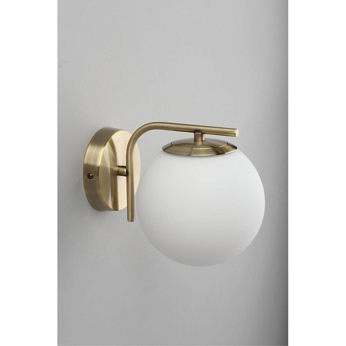 Светильник настенный (Бра) Omnilux Avetrana OML-66611-01 Светильник настенный (Бра) Omnilux Avetrana OML-66611-01