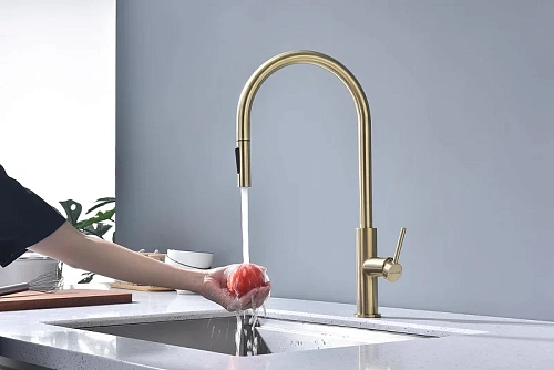 Смеситель для кухни Paulmark SENSO светлое золото Se215180-LG Смеситель для кухни Paulmark SENSO светлое золото Se215180-LG