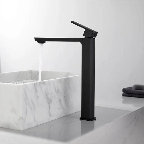 Смеситель для раковины Vincea Next VBF-1N2MB черный Смеситель для раковины Vincea Next VBF-1N2MB черный