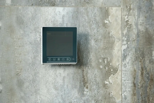 Полотенцесушитель электрический Boheme Flat BLACK 725-B Полотенцесушитель электрический Boheme Flat BLACK 725-B