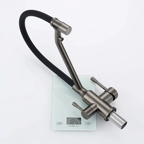 Смеситель для кухни Raglo R81.62.09 с гибким изливом с подключением к фильтру, графит Смеситель для кухни Raglo R81.62.09 с гибким изливом с подключением к фильтру, графит