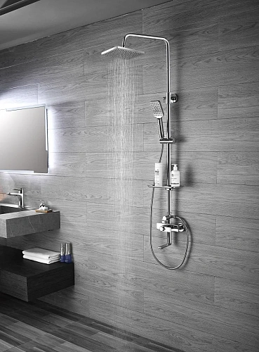 Душевая система Rossinka RS50-46 термостатическая с регулируемой высотой штанги Душевая система Rossinka RS50-46 термостатическая с регулируемой высотой штанги