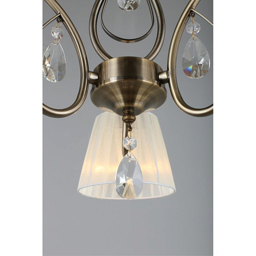 Люстра потолочная Omnilux Cardillo OML-56617-03 Люстра потолочная Omnilux Cardillo OML-56617-03