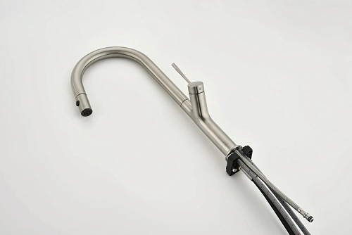 Смеситель для кухни AQUAme Cucina AQM9905BN с выдвижным изливом, с подключением к фильтру с питьевой водой, никель шлифованный Смеситель для кухни AQUAme Cucina AQM9905BN с выдвижным изливом, с подключением к фильтру с питьевой водой, никель шлифованный