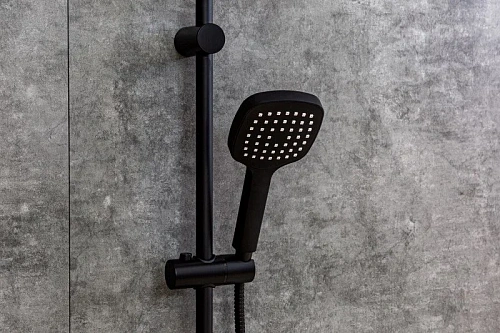 Душевая система Orange O-Shower OW04b черный матовый Душевая система Orange O-Shower OW04b черный матовый