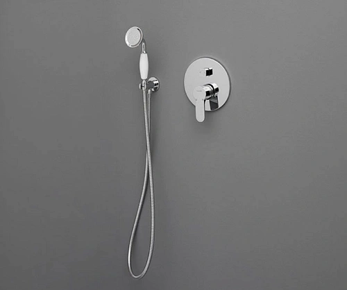 Смеситель для ванны Aquanet Classic ARF5042-K с душем 00202259 Смеситель для ванны Aquanet Classic ARF5042-K с душем 00202259