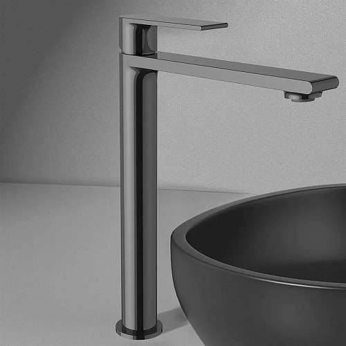 Смеситель для раковины Vincea Vogue VBF-1V2GM вороненая сталь Смеситель для раковины Vincea Vogue VBF-1V2GM вороненая сталь