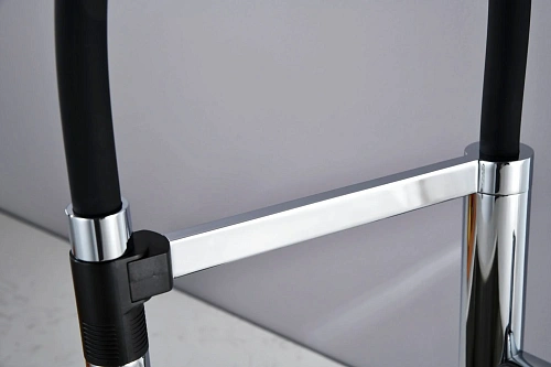 Смеситель для кухни AQUAme Cucina AQM9904CR с гибким изливом, хром Смеситель для кухни AQUAme Cucina AQM9904CR с гибким изливом, хром